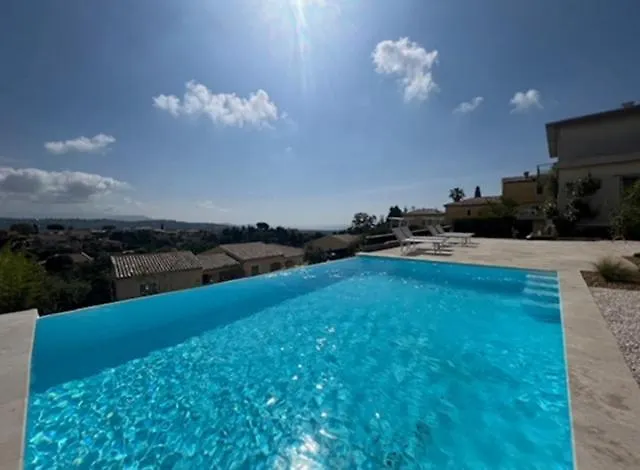 Aparthotel Domaine Lou Bel Azur - Entre Ciel Et Terre Saint-Laurent-du-Var